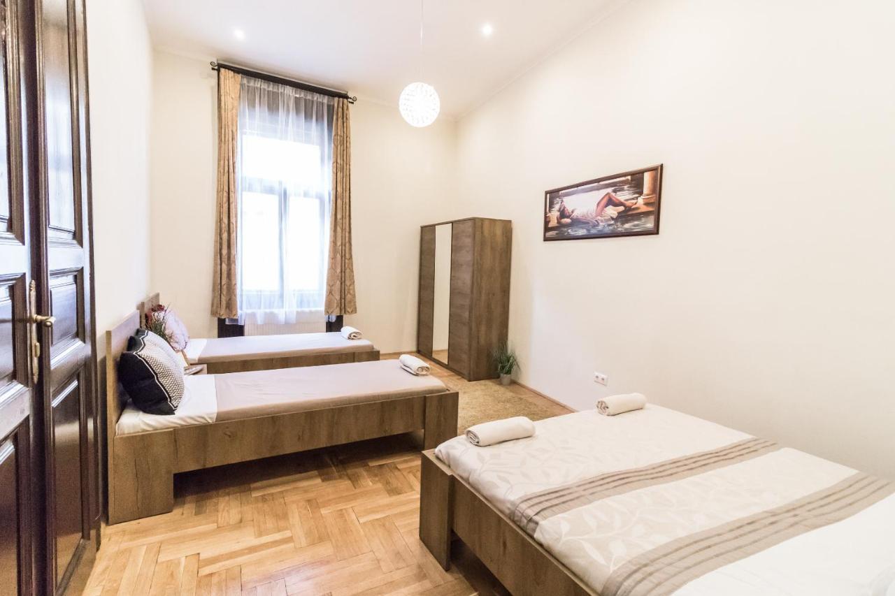 Real Apartments Klauzal Budapest Exterior photo
